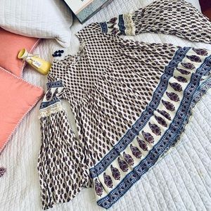 Boho blouse great colors opening in back & tassels